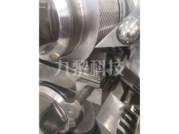 LG系列干法制粒机